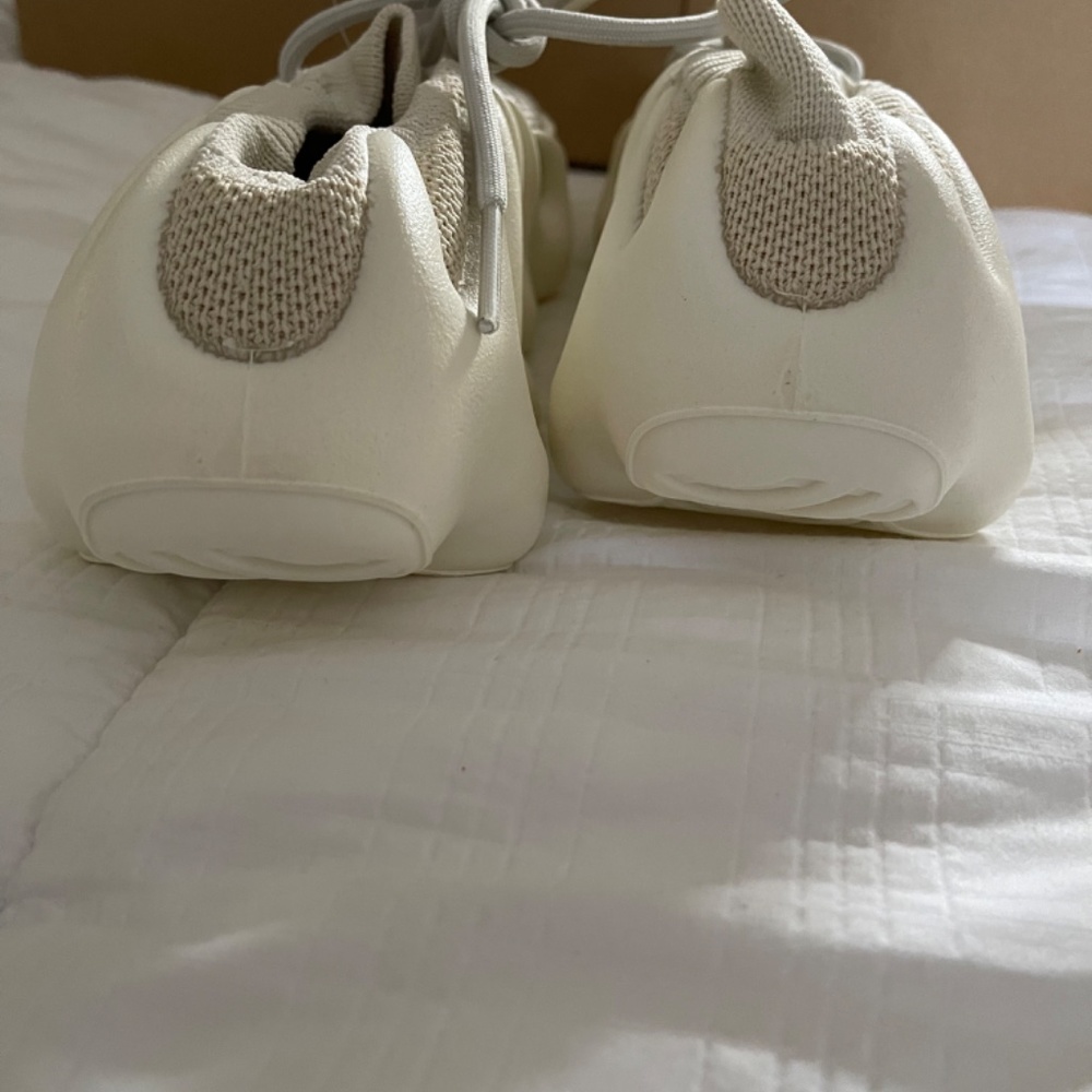 Yeezy 450 - Picture 8 of 10
